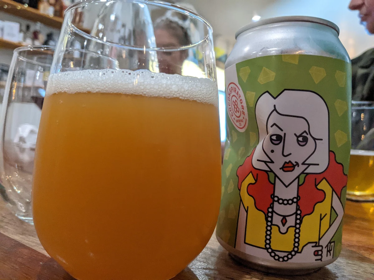 Highlights, Pin Oak Beer & Wine