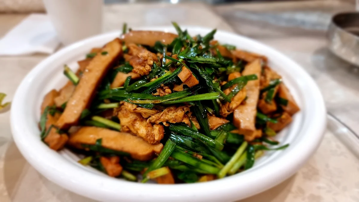 Stir Fried Chives & Dry Bean Curd