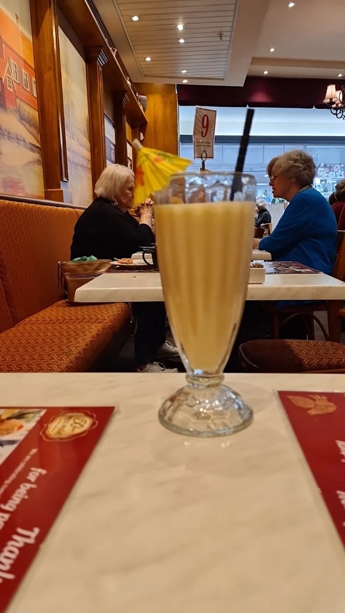 Mango Smoothie, Miss Maud Innaloo