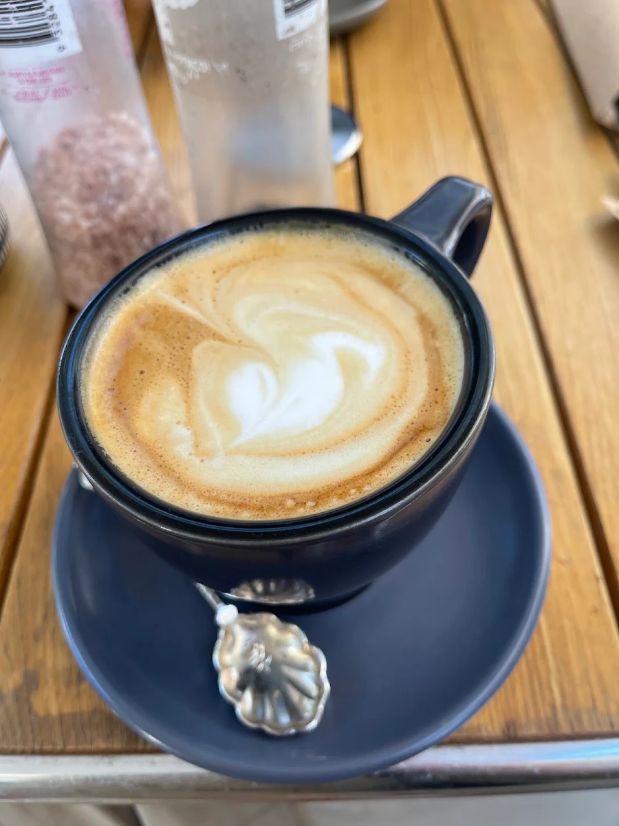 Flat White, Lady A Cafe