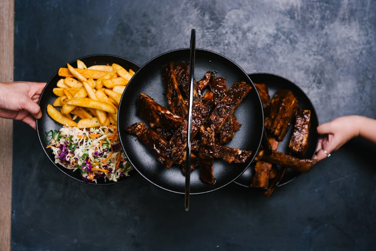 Highlights, Lone Star Rib House & Brews Munno Para