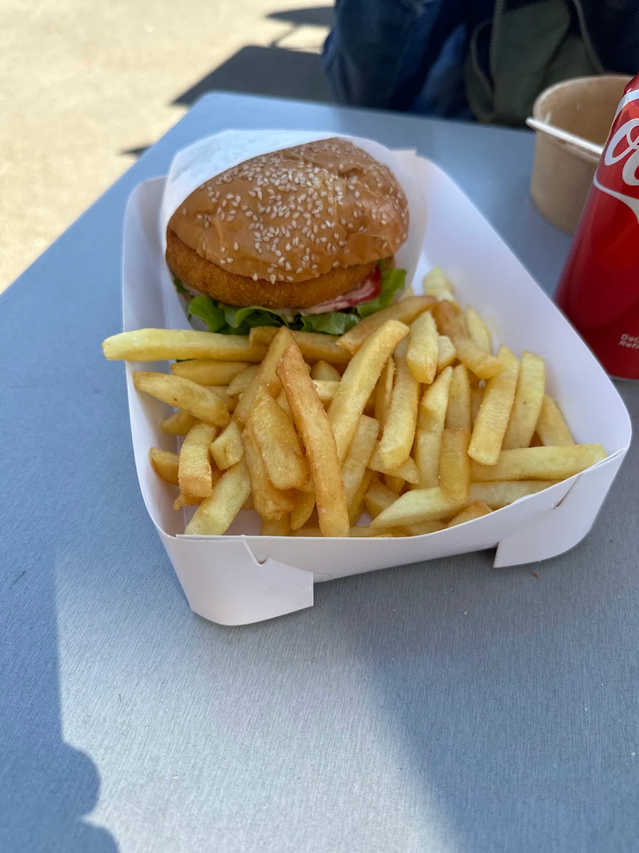 Burger with Chips and Kids Drink