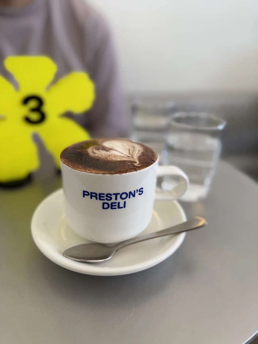 Highlights, Preston's Deli