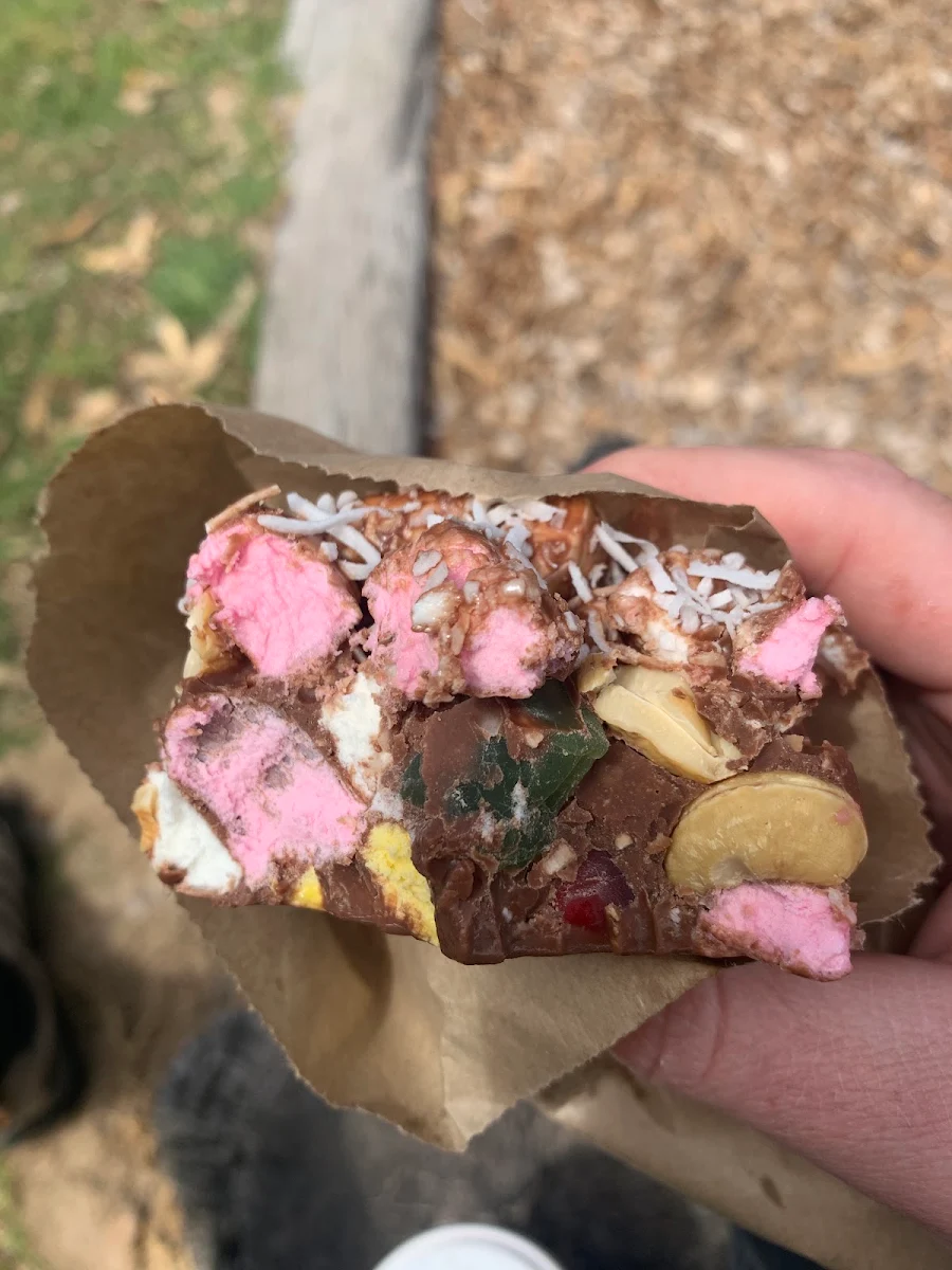 Highlights, Elliston Bakery
