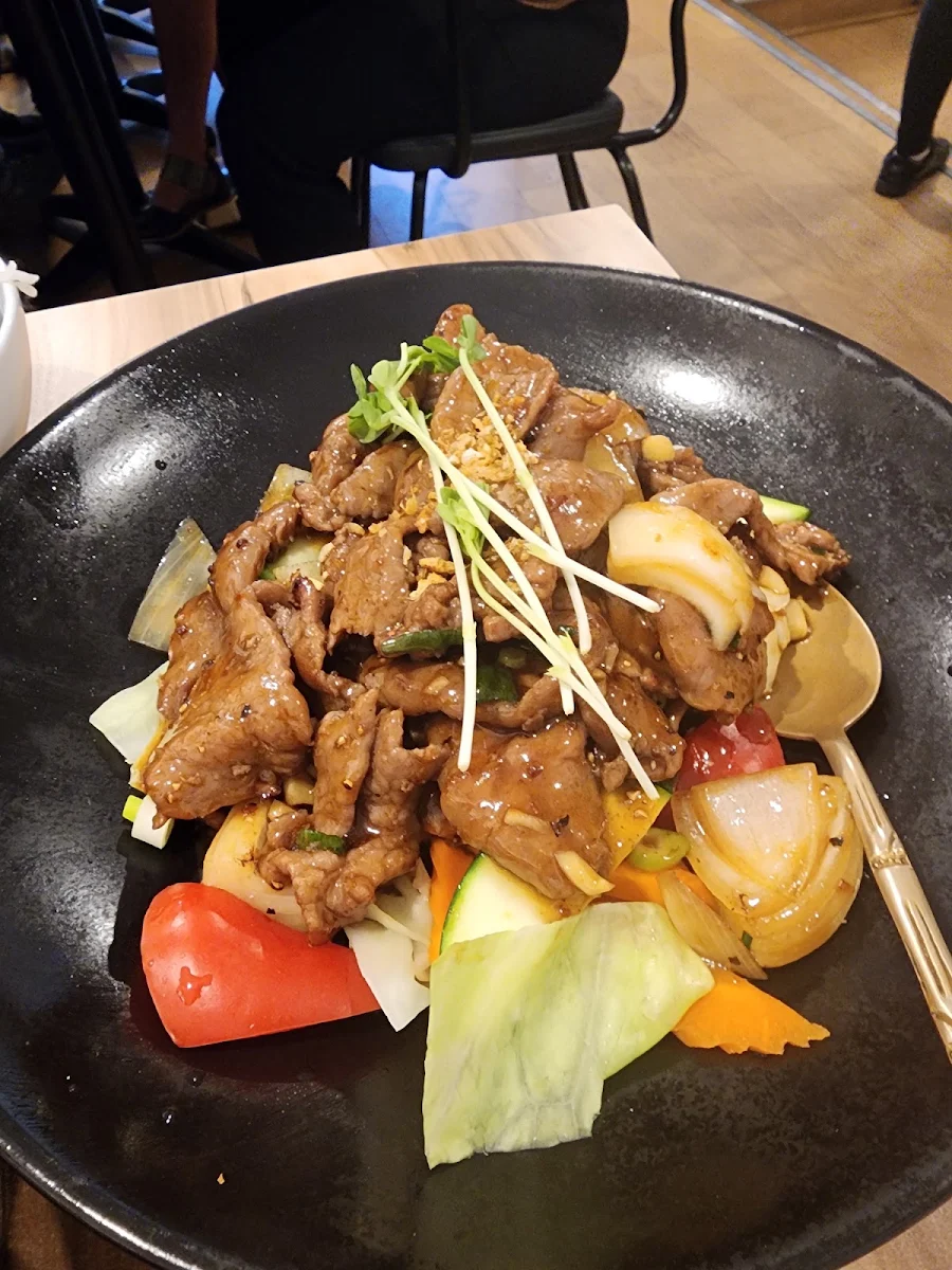 Garlic Pepper Beef, Lords Place Thai Restaurant