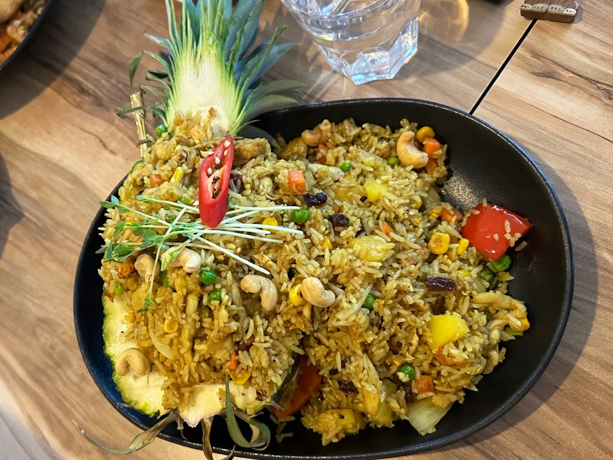 Highlights, Lords Place Thai Restaurant