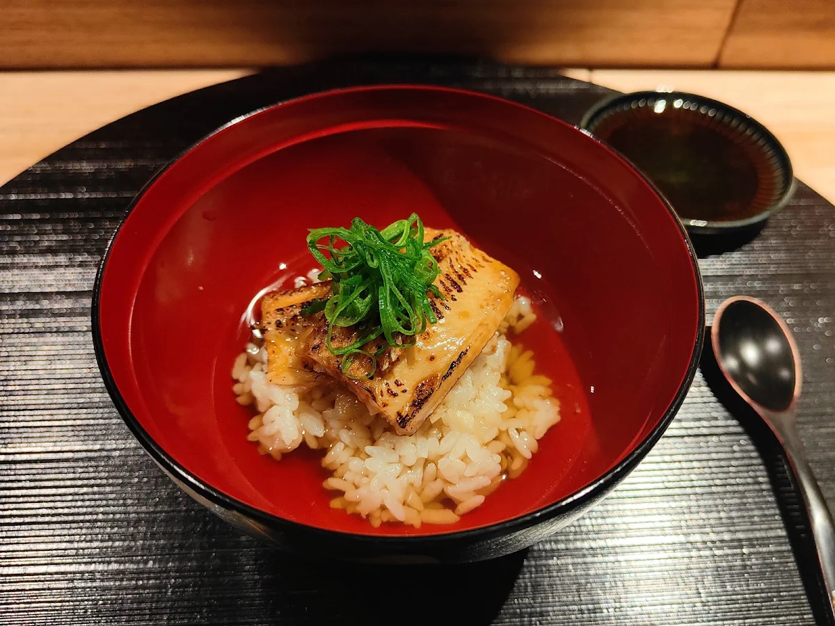 Salmon Ochashuki, AOI TSUKI