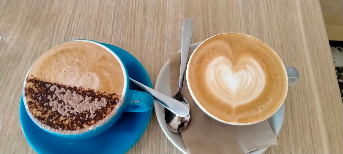 Cappuccino & Flat White