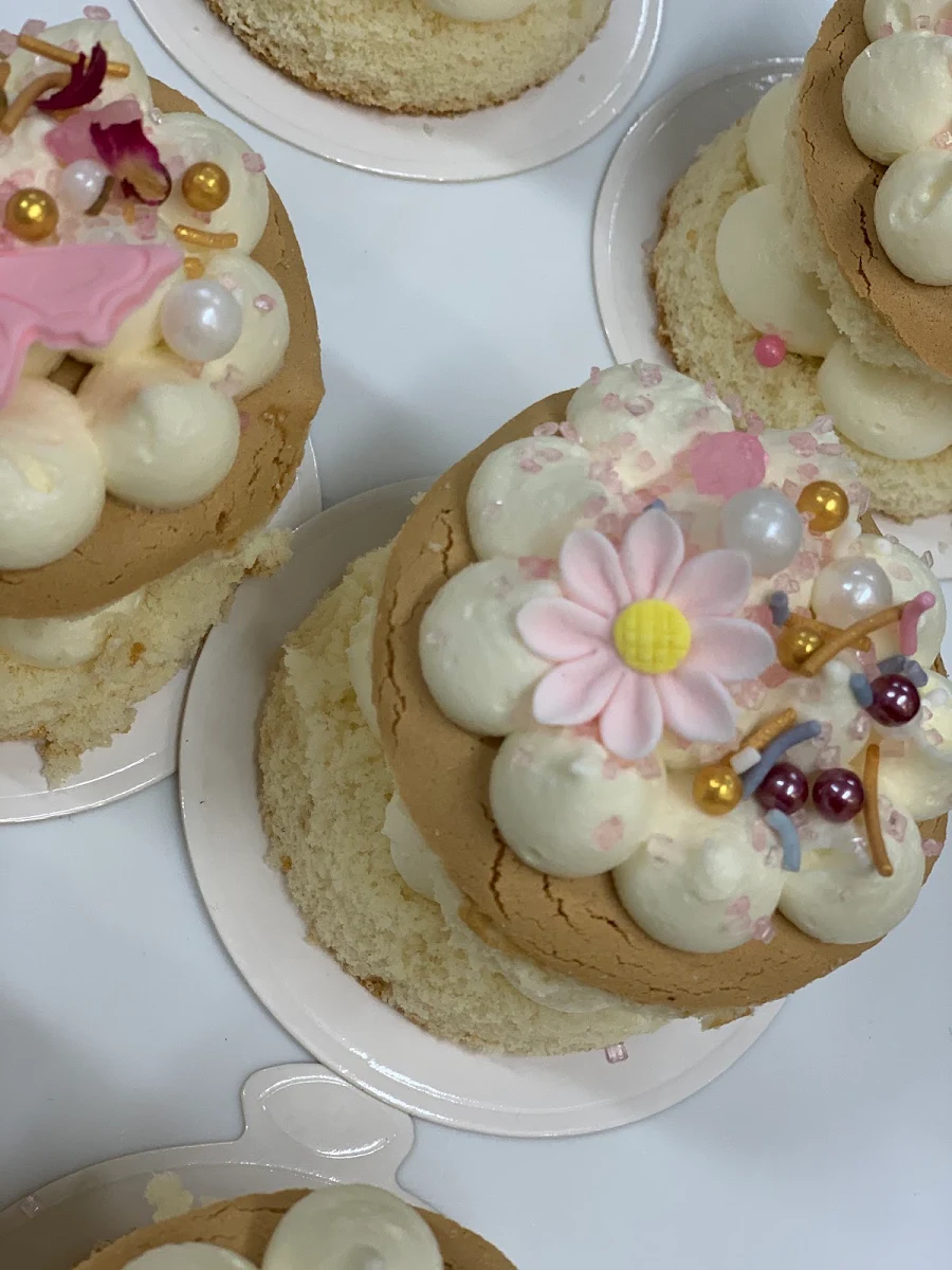 Highlights, Blue Ribbon Patisserie