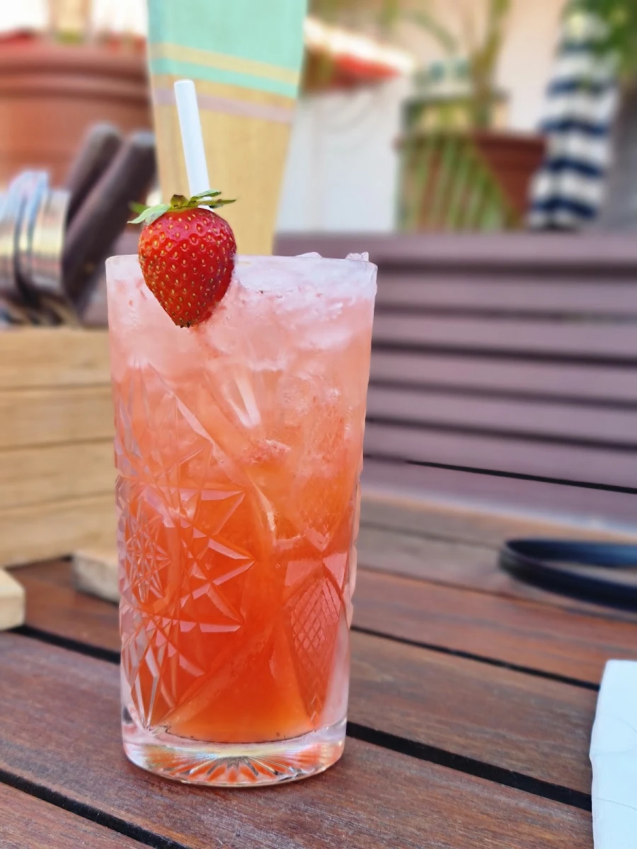 Cherry Twist, Tacking Point Tavern
