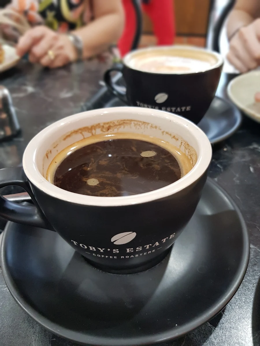 Highlights, Carpe Diem Cafe