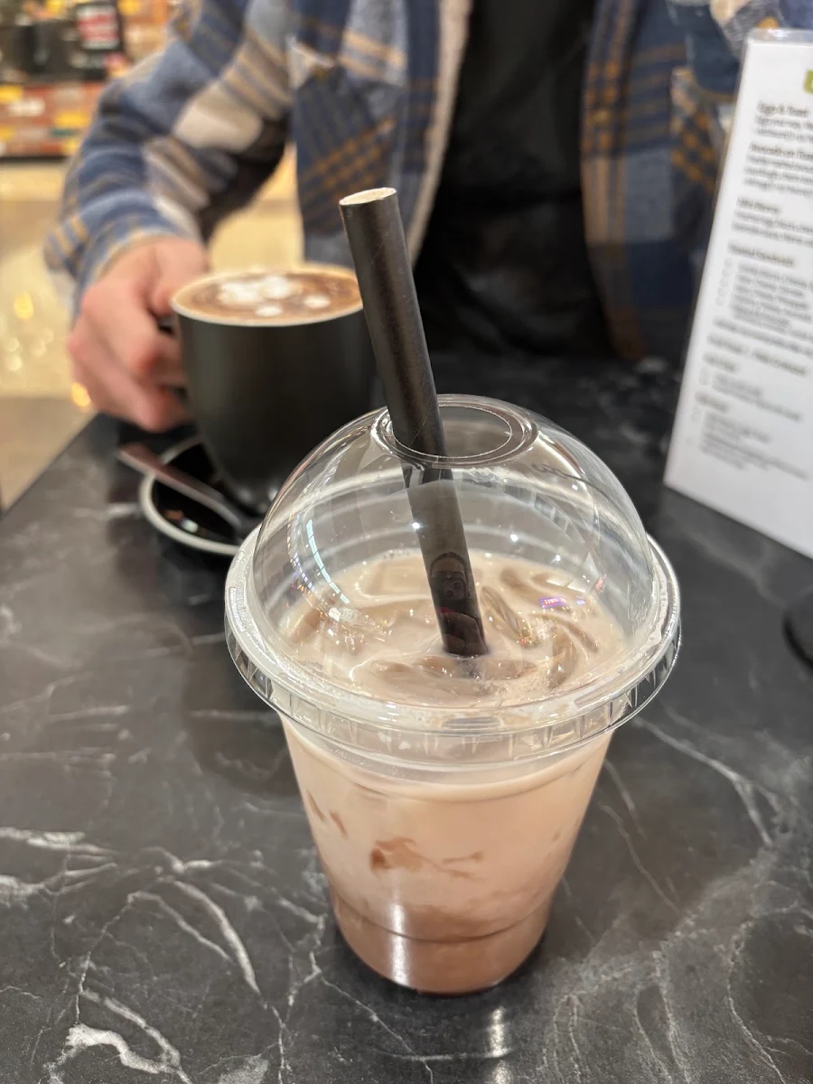 Highlights, Carpe Diem Cafe