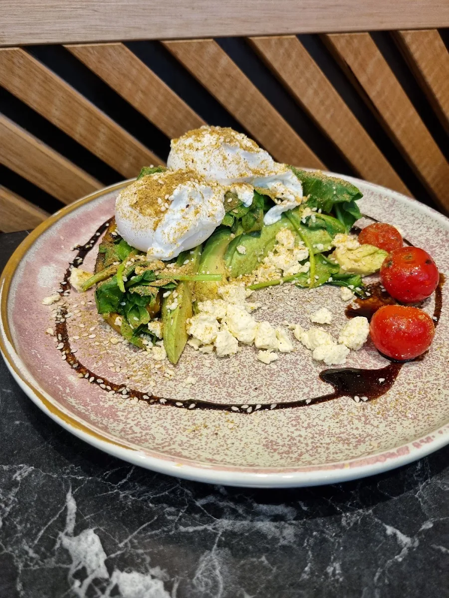 Highlights, Carpe Diem Cafe