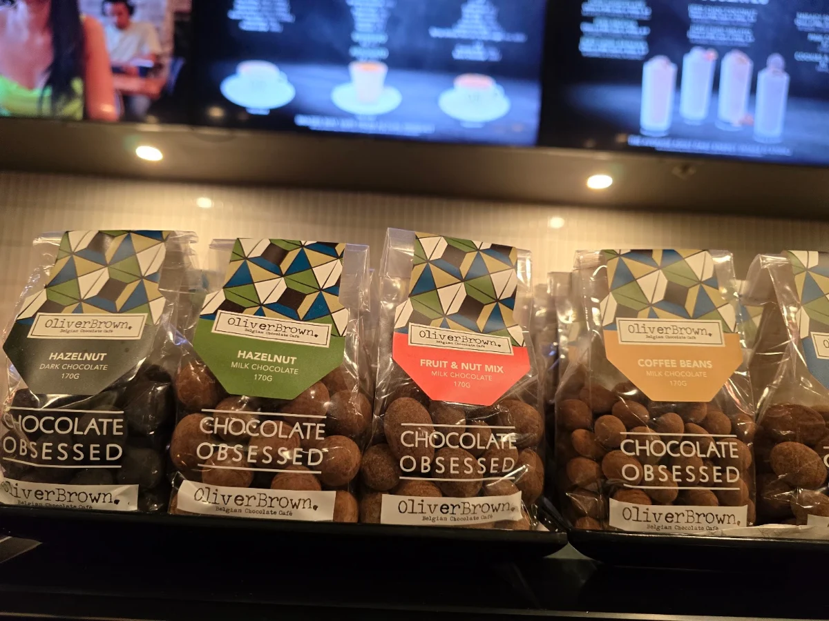 Chocolates, Oliver Brown