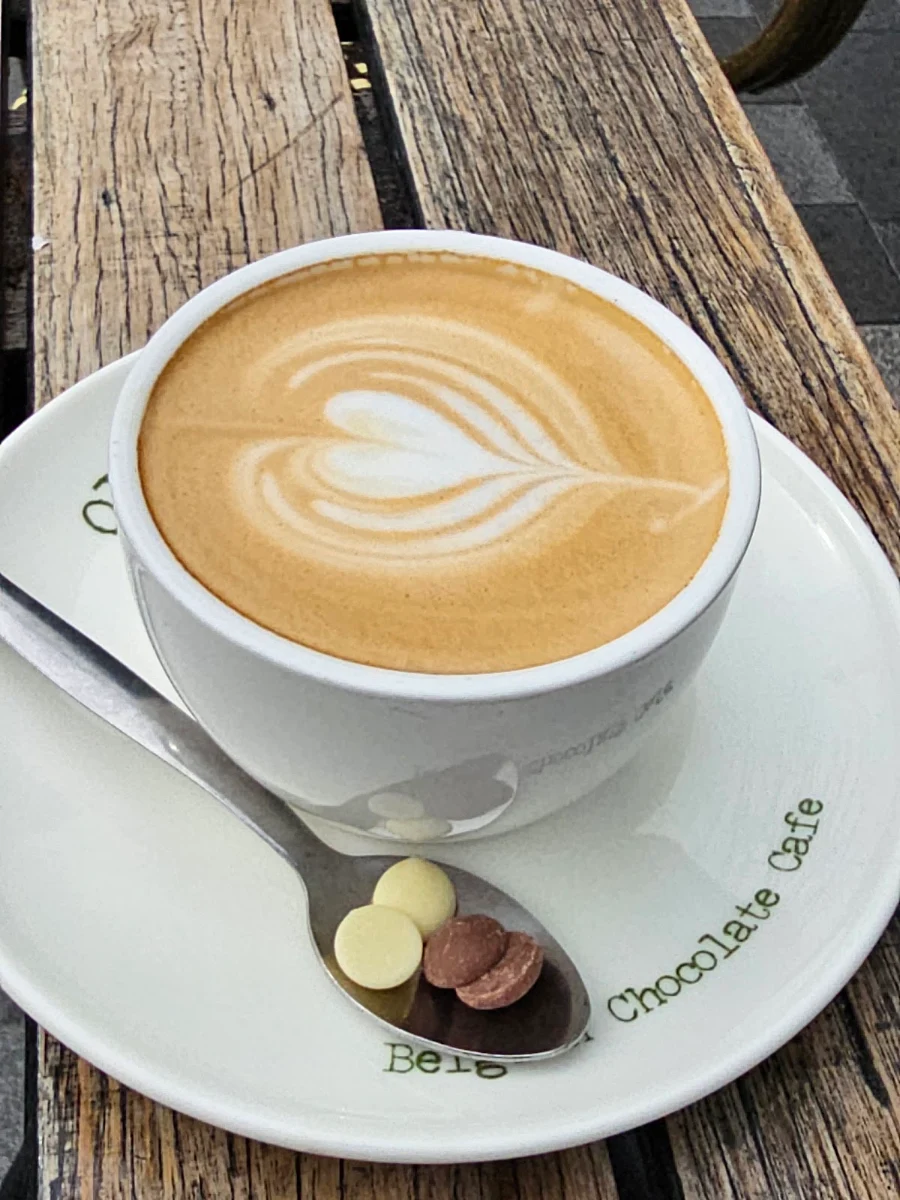 Flat-White Coffee, Oliver Brown