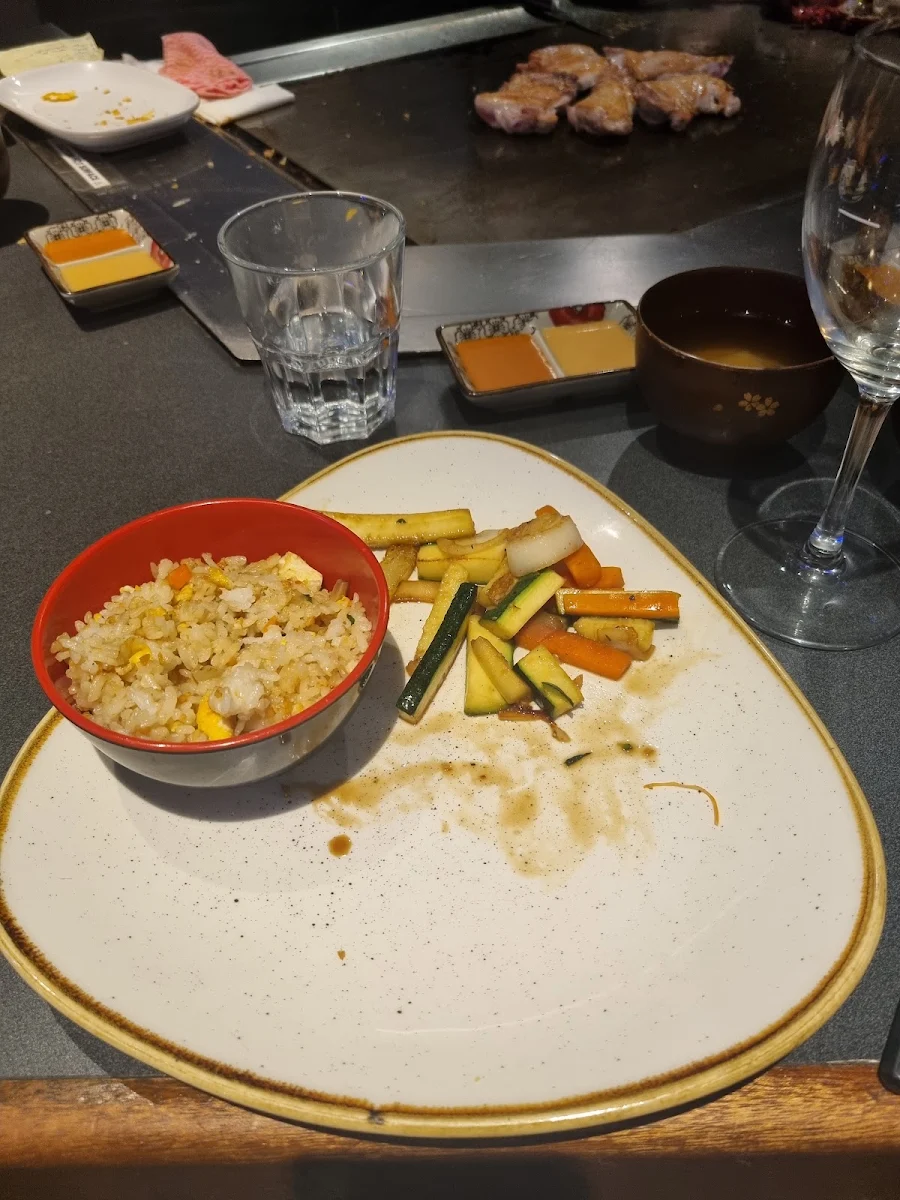 Fried Rice, Nishi