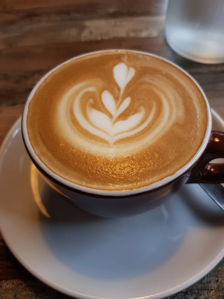 Flat White, Corellis Cafe Gallery