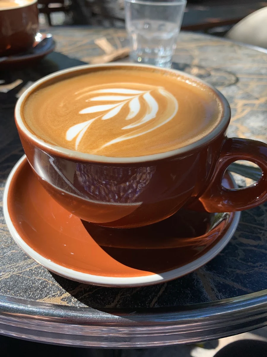 Flat White, Noosa Social Espresso & Wine Bar