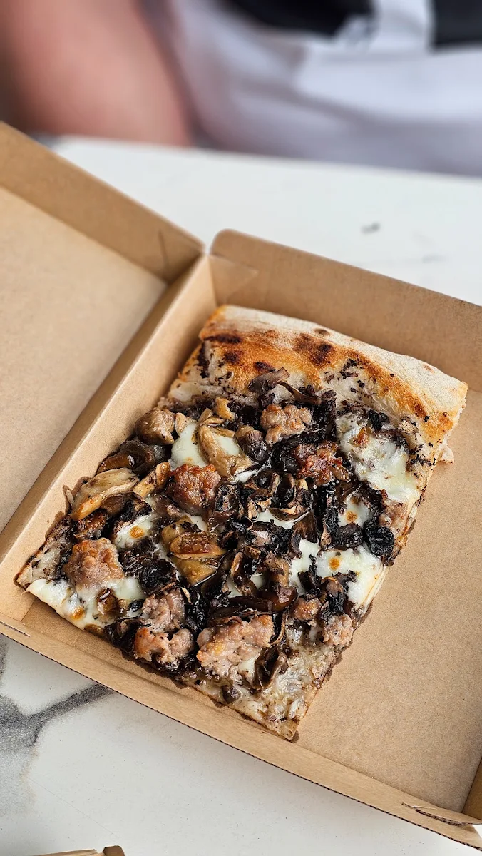 Highlights, Panini e Pizzeria