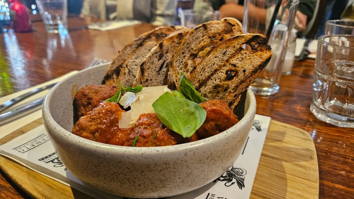 Meatballs, Veneto Club