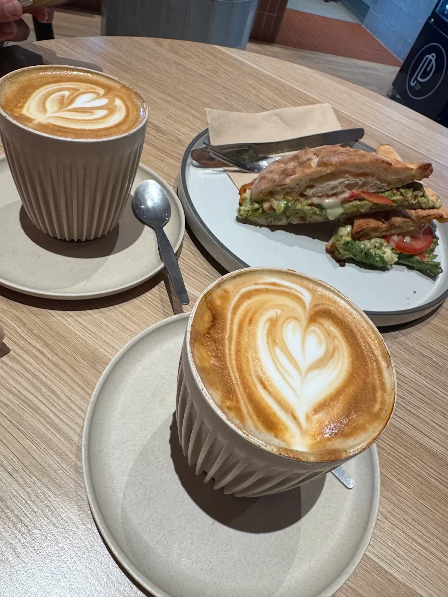 Highlights, Plume Cafe