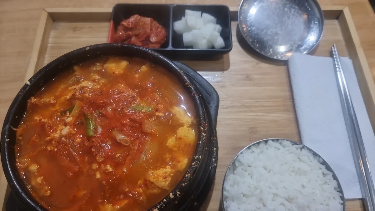 Kimchi Jjigae