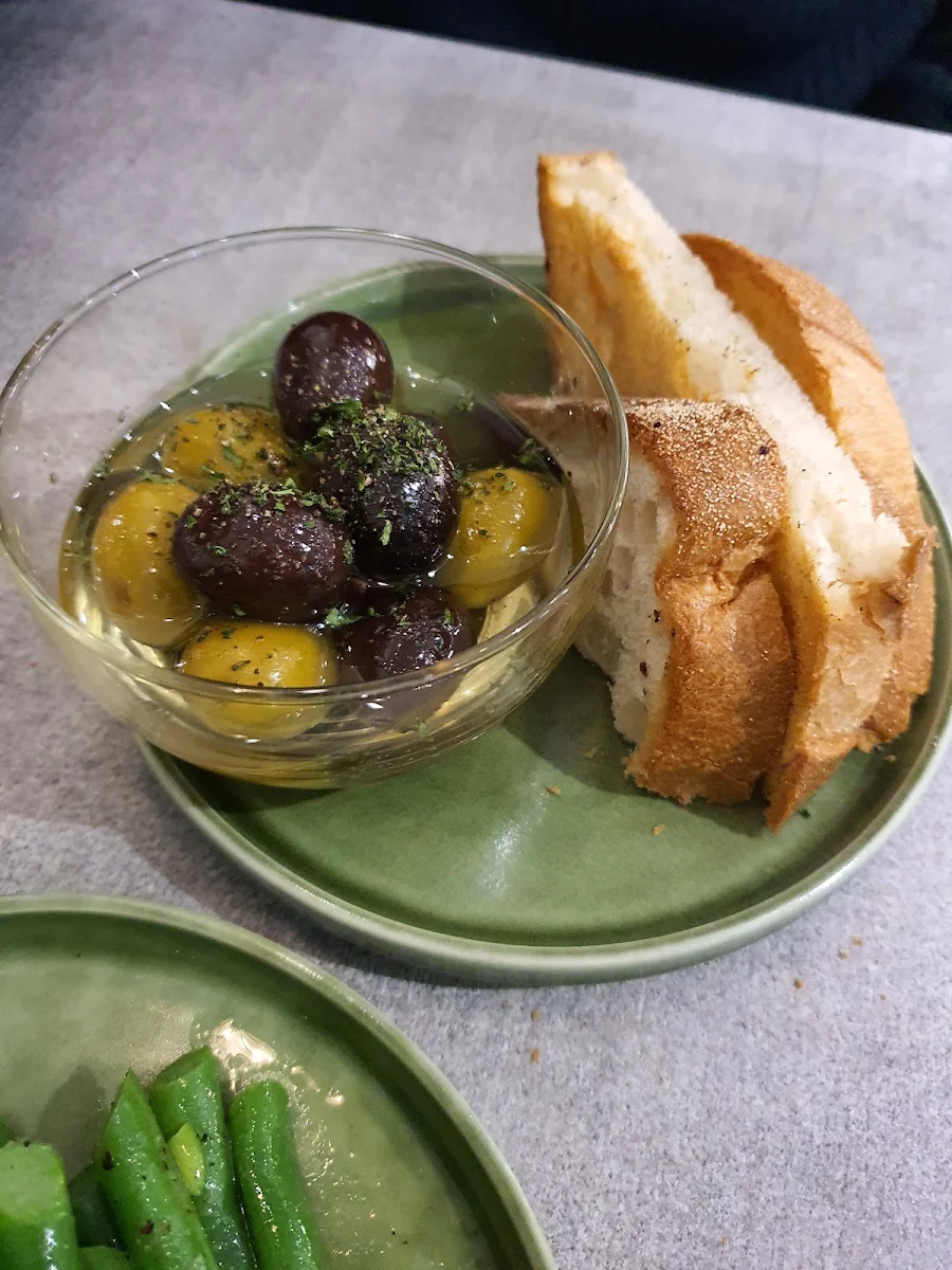 Warm Olives, C'est Bon Toastie Cafe