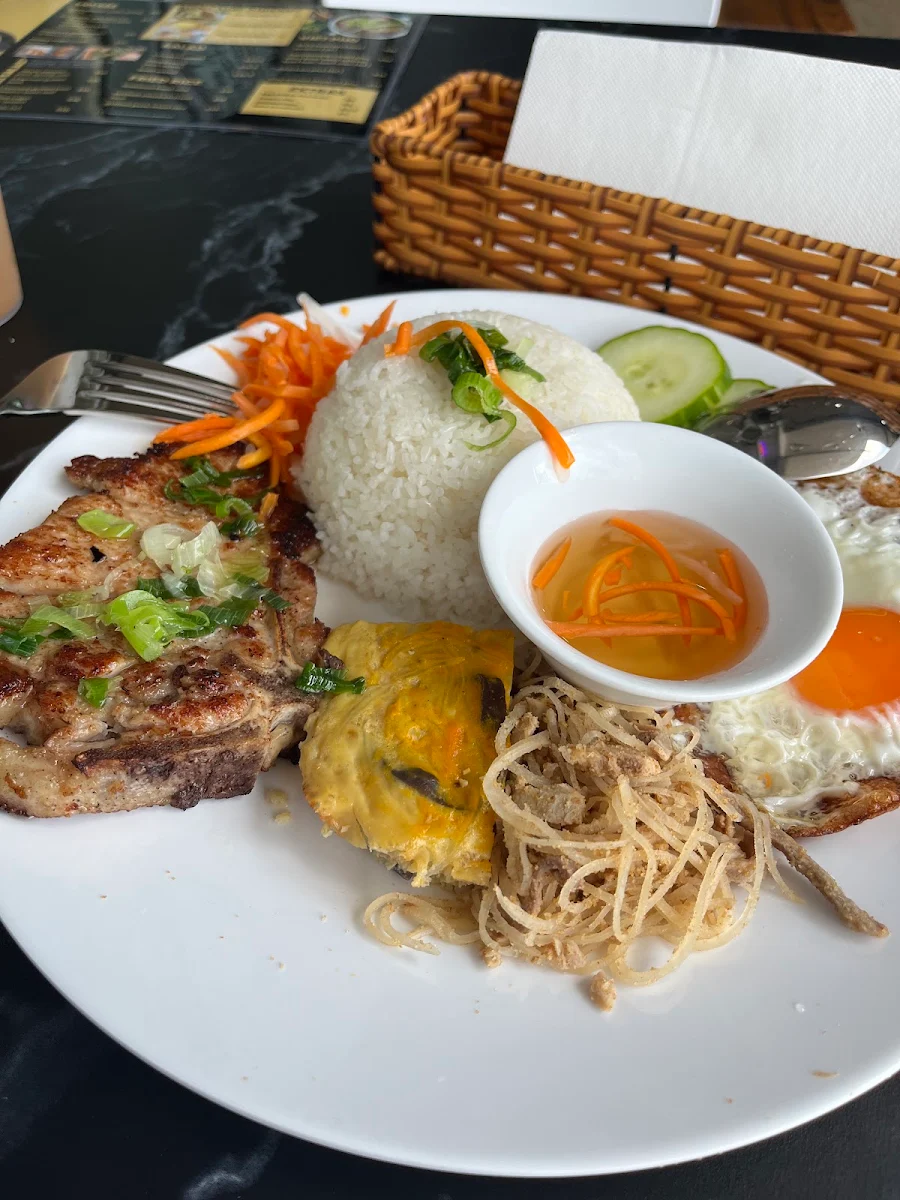 Com Tam Sai Gon, Rice Rhythm restaurant