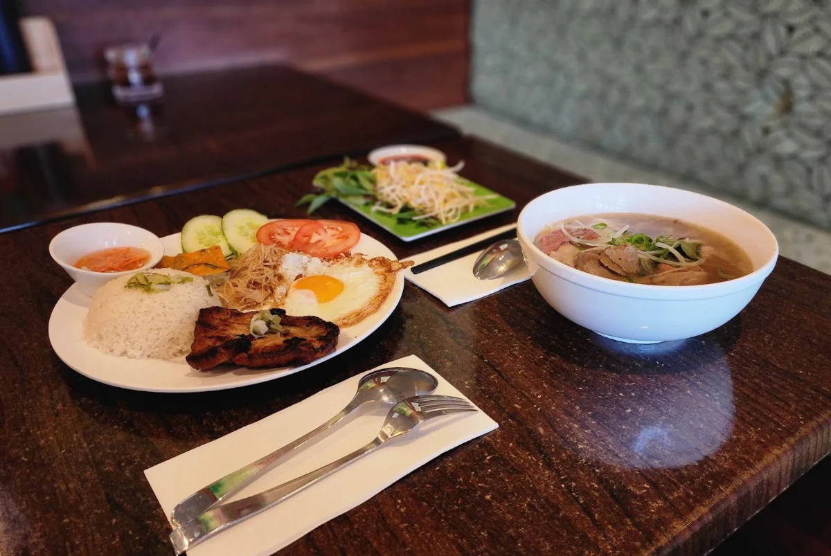 Highlights, Rice Rhythm restaurant