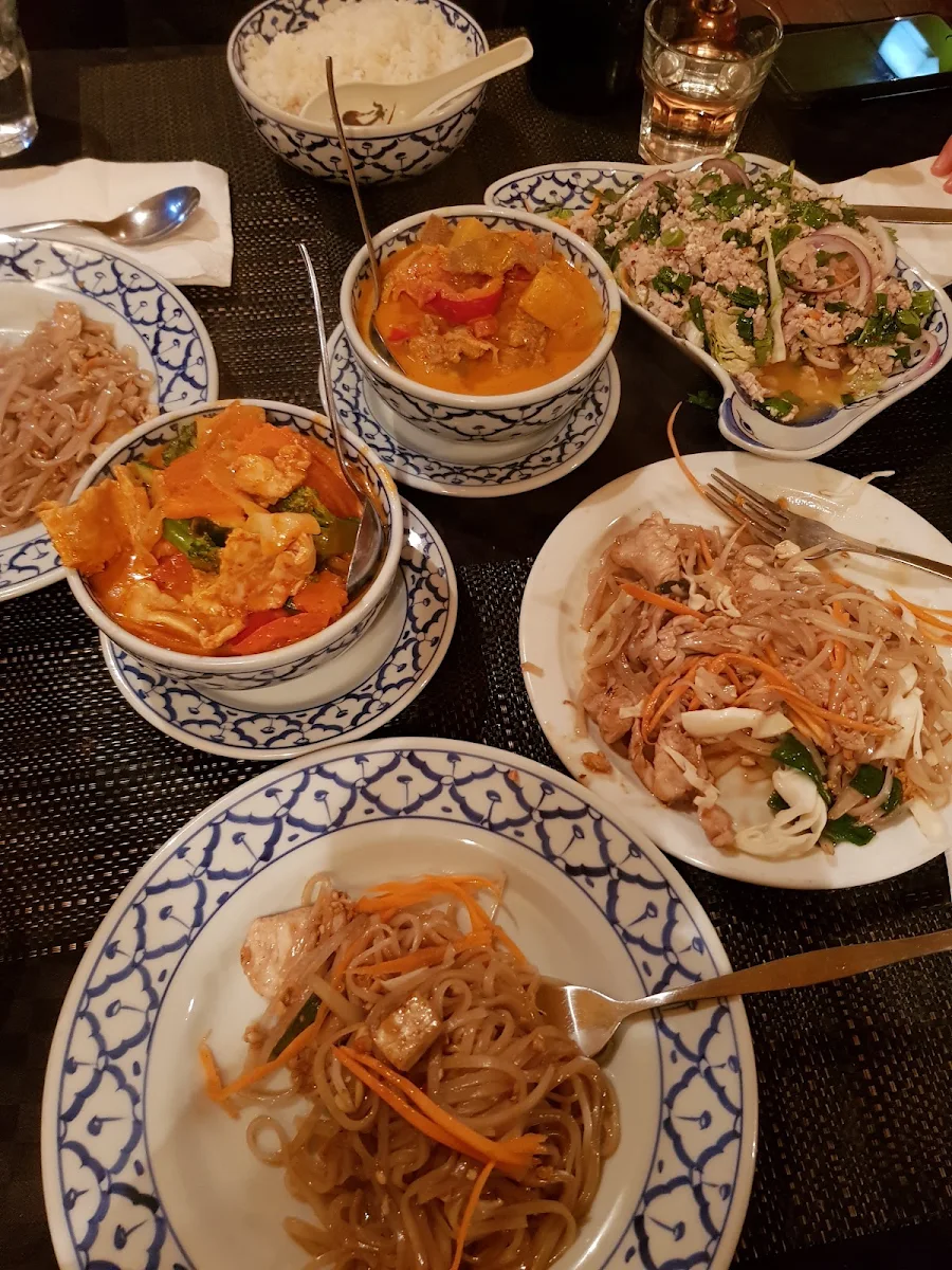 Highlights, Thai Style Restaurant