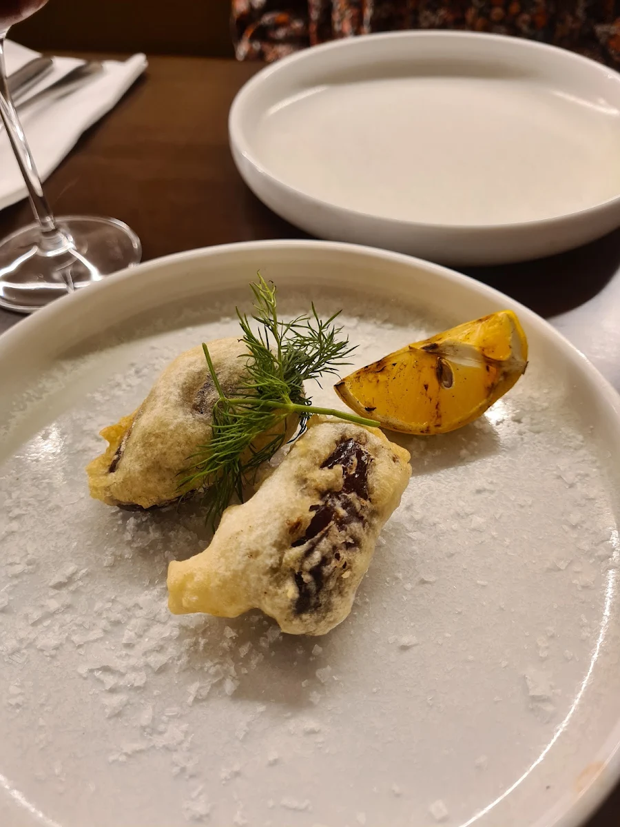 Crispy Medjool Dates, Little Miss