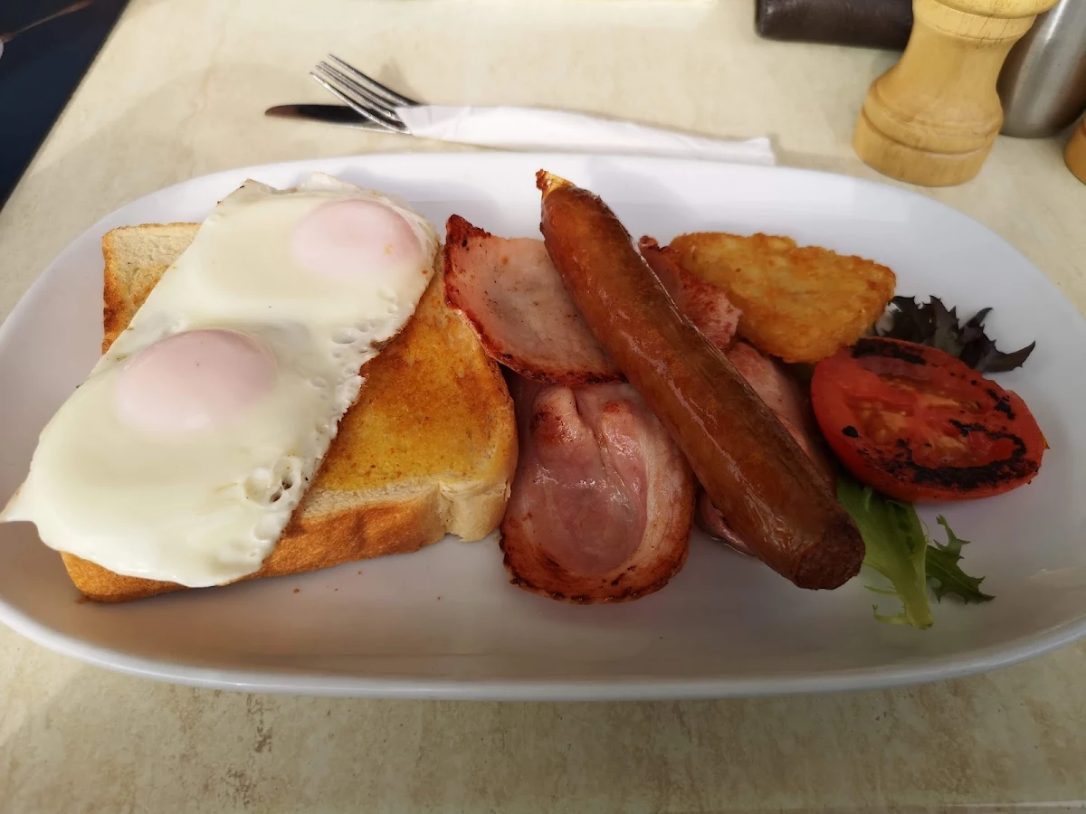 Aussie Breakfast, Beach Cafe