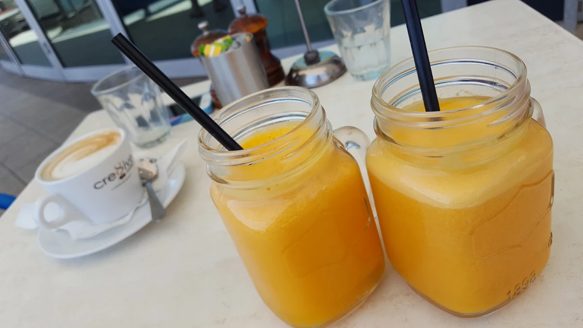 Highlights, Beach Cafe