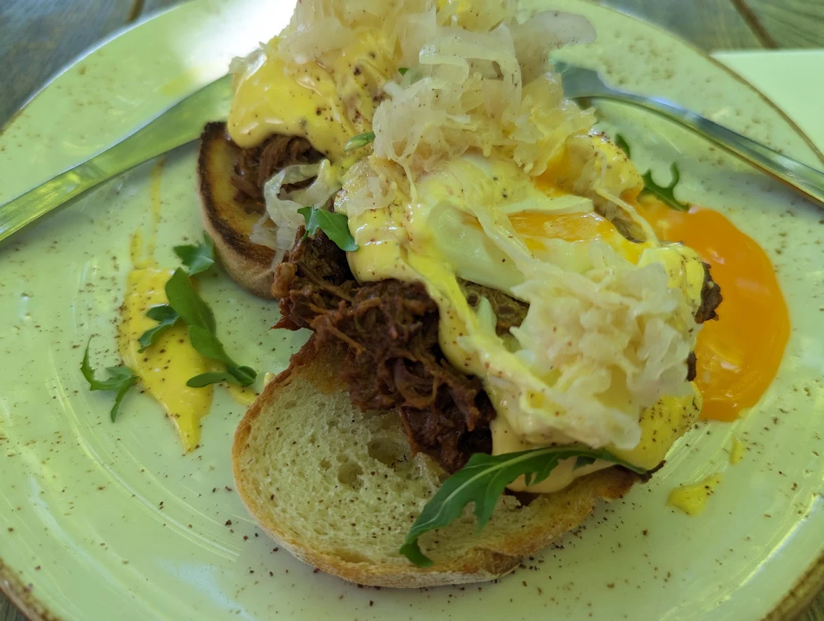 Squeak Egg Florentine Chicken Sandwich