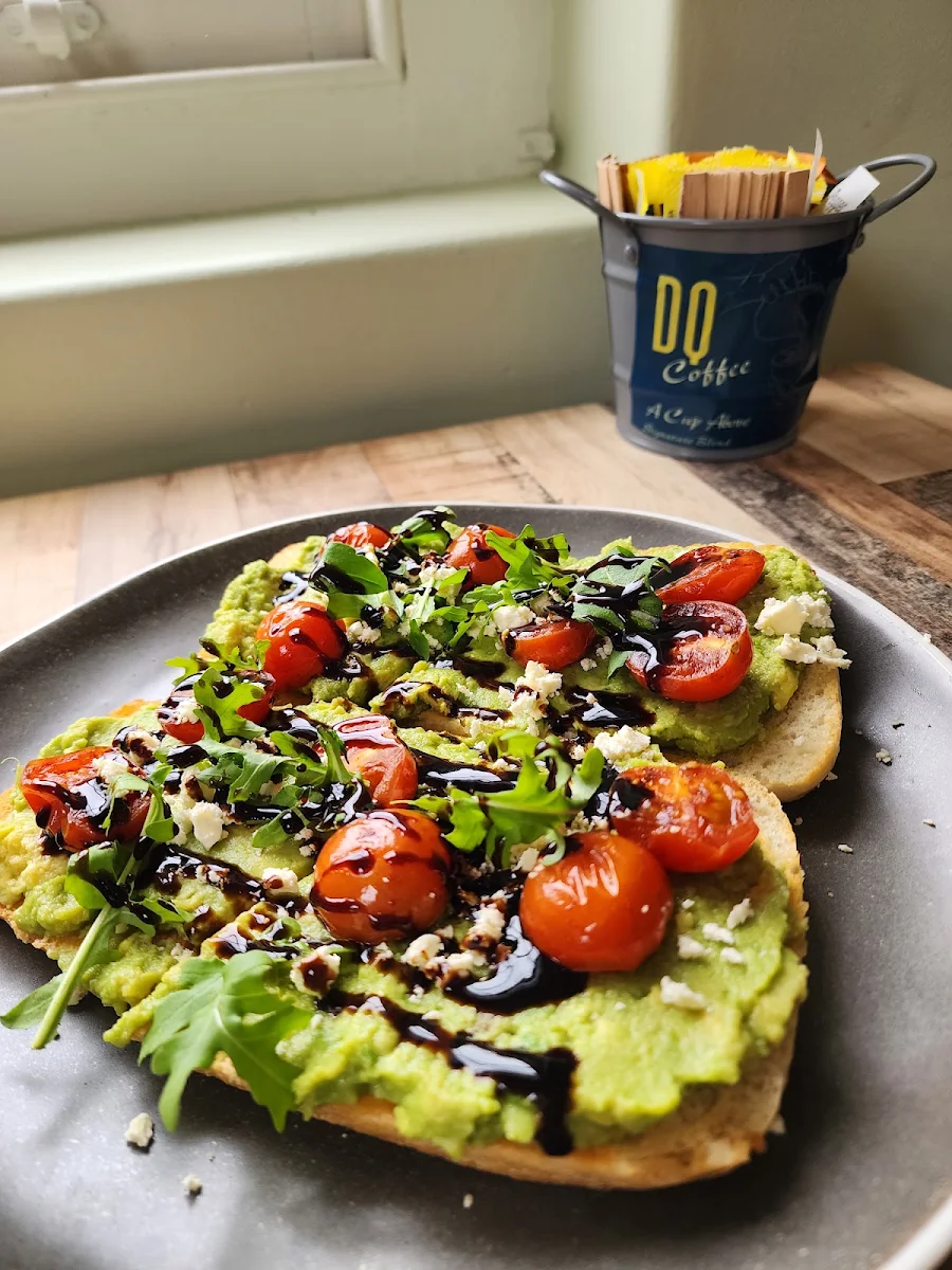 Smashed Avocado, DQ Coffee - Ipswich Cafe