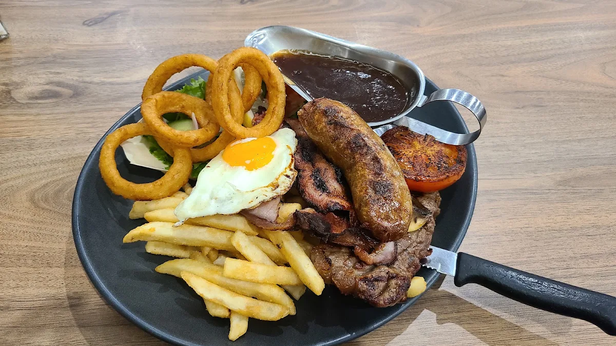 Steak Egg & Chips