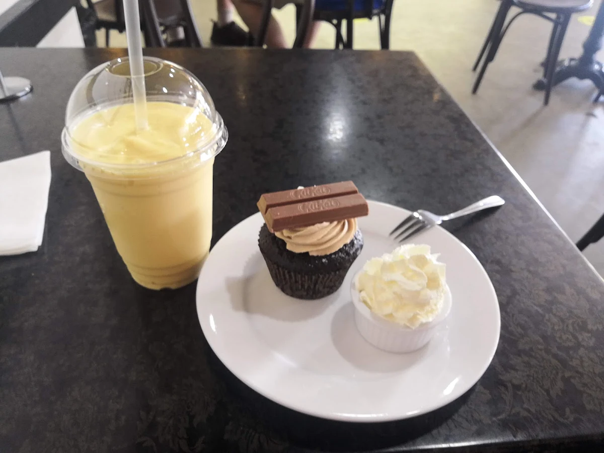 Mango Smoothie, Hyde Park Bakery