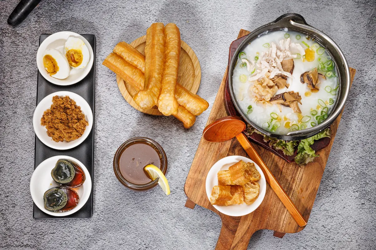 Congee Set, Hungry Paulie World Square