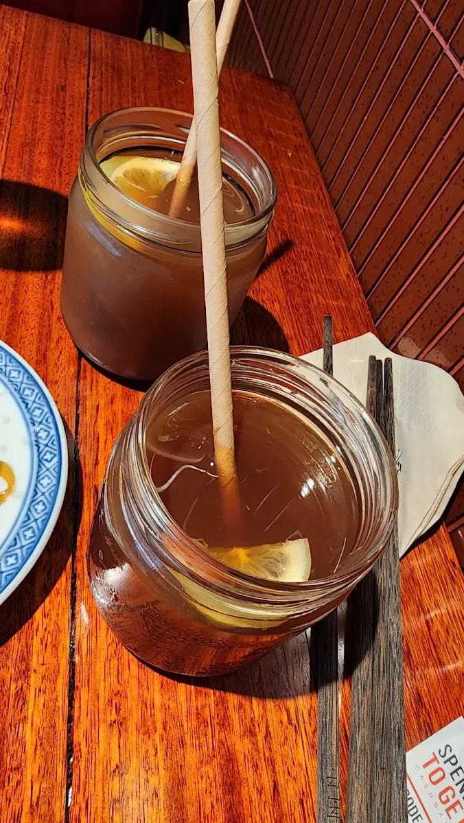 Lemon Tea, Hungry Paulie World Square