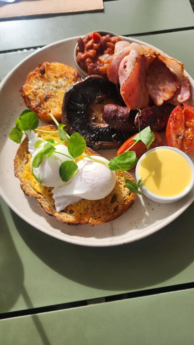 Whitby Benedict, Whitby Bendigo