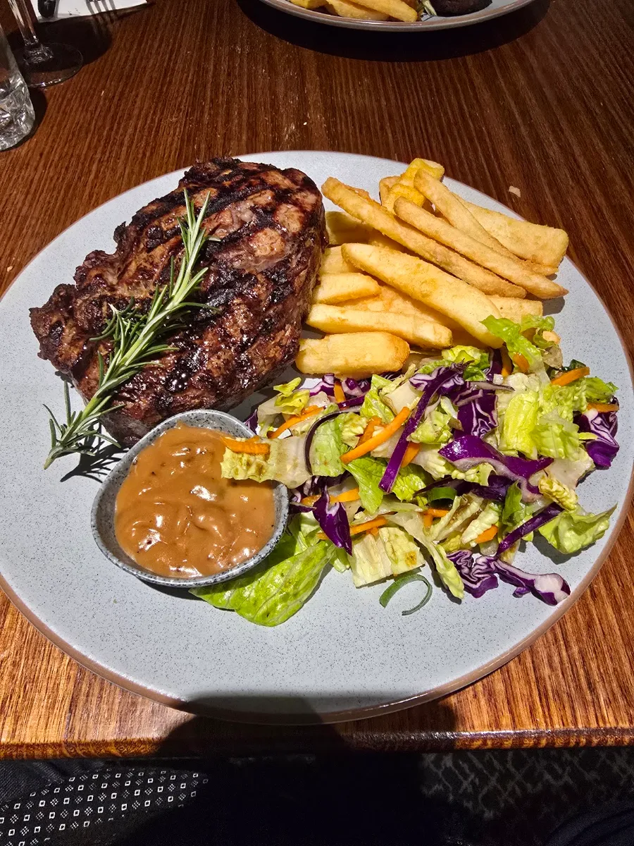 Cube Steak, Stamford Inn