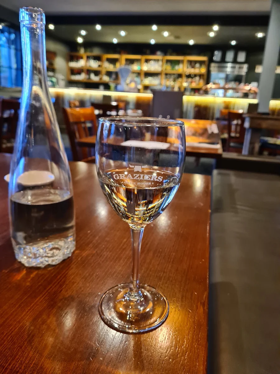 Moscato, Stamford Inn