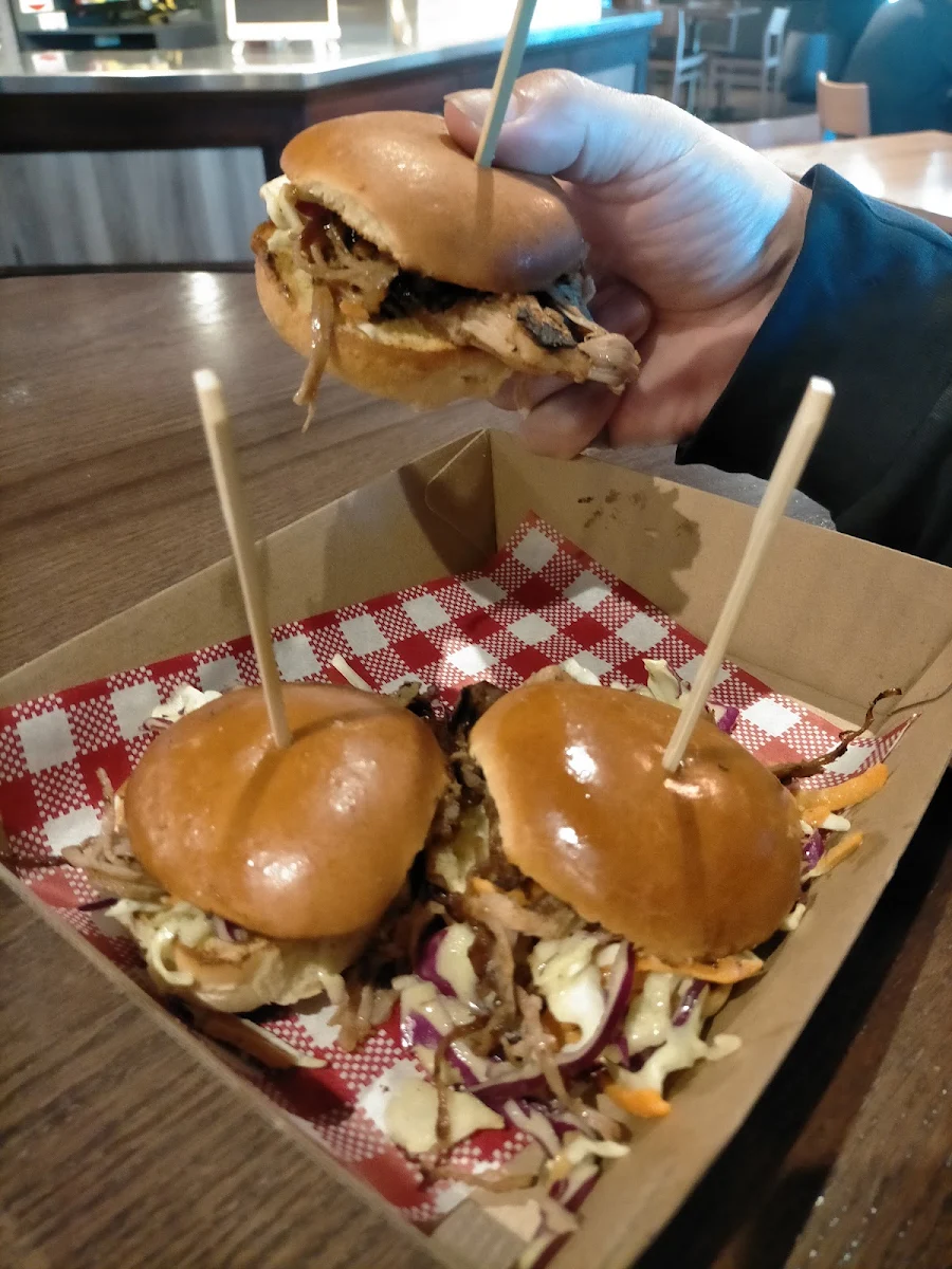 Sliders, Stamford Inn