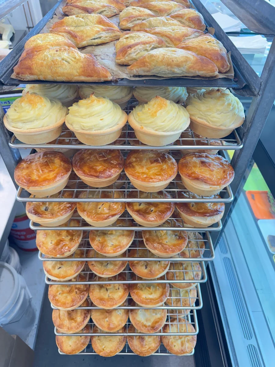 Highlights, Bake & Bites