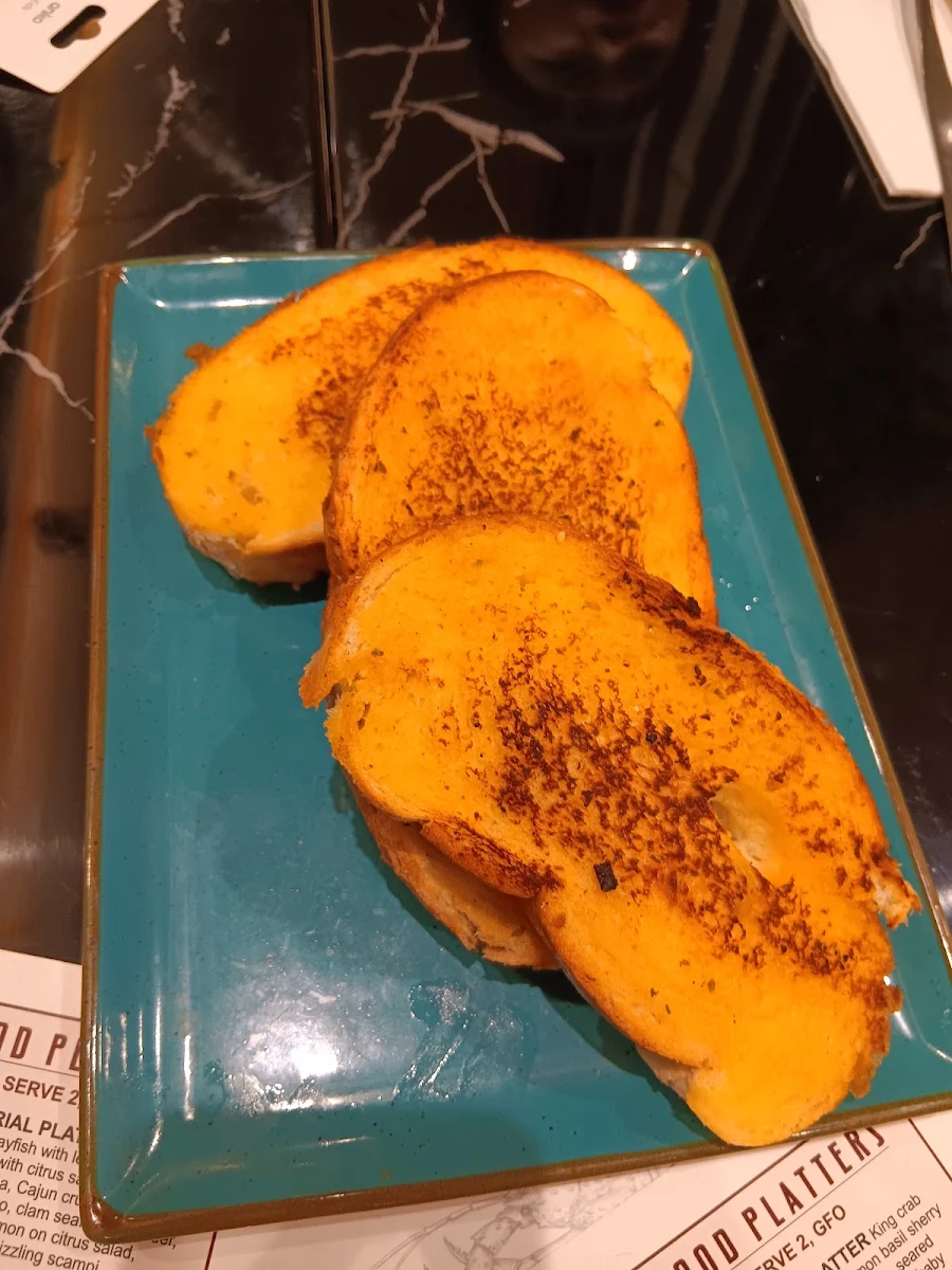 Garlic Bread, The Cray Seafood & Grill Bunbury