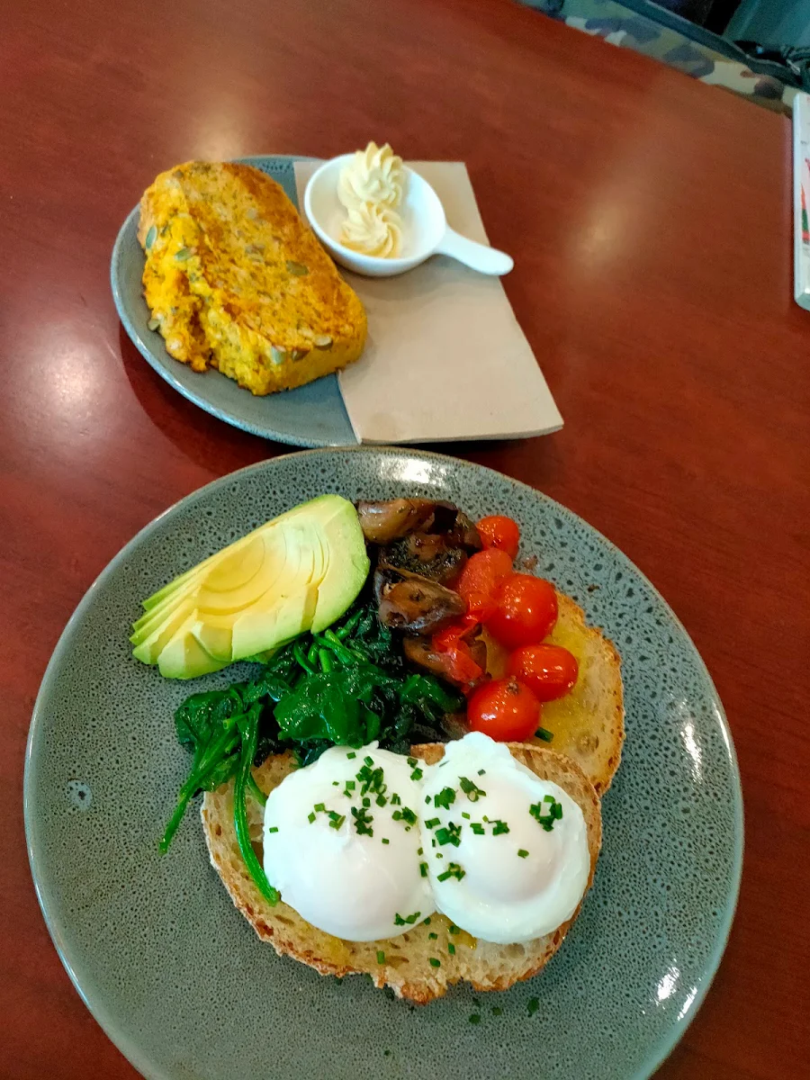 Highlights, Welsford Street Cafe