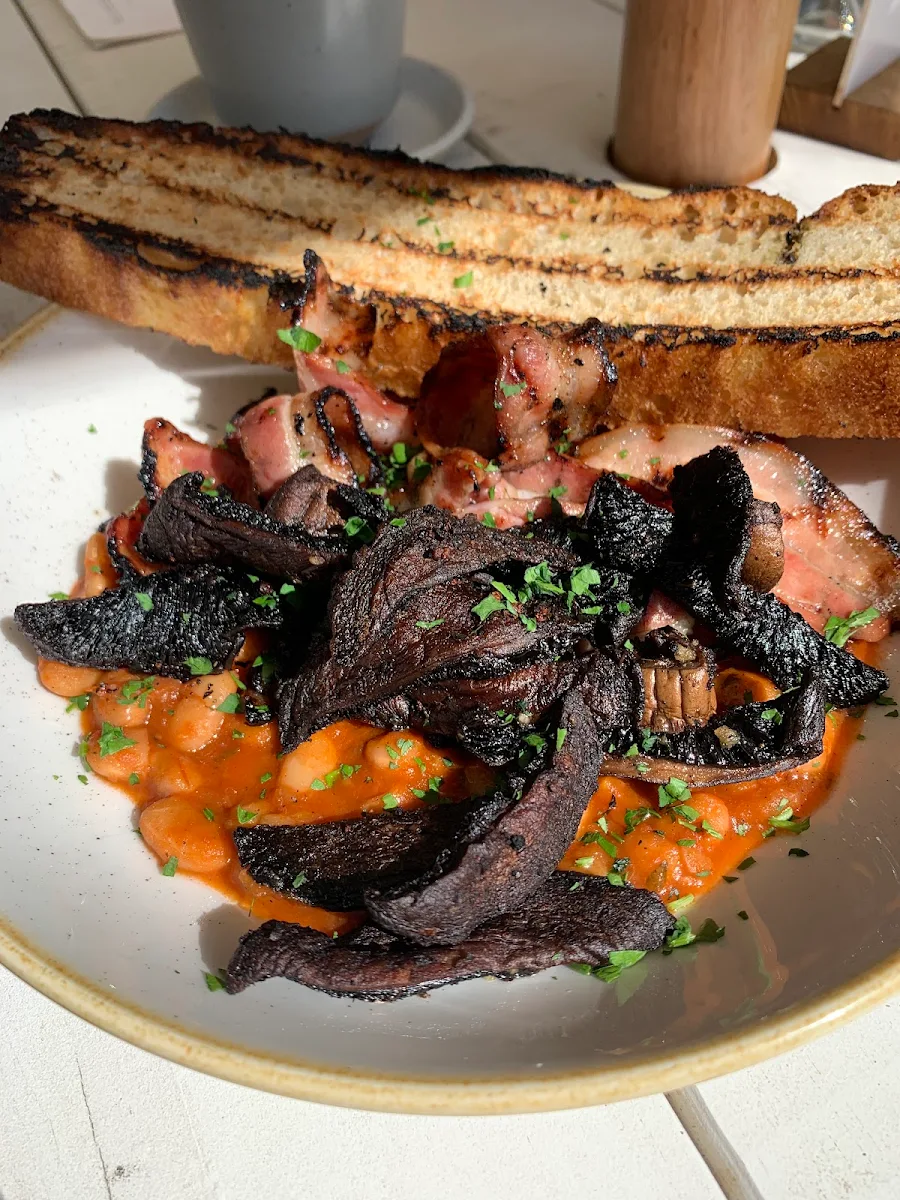 Highlights, Fourth Hill Providore