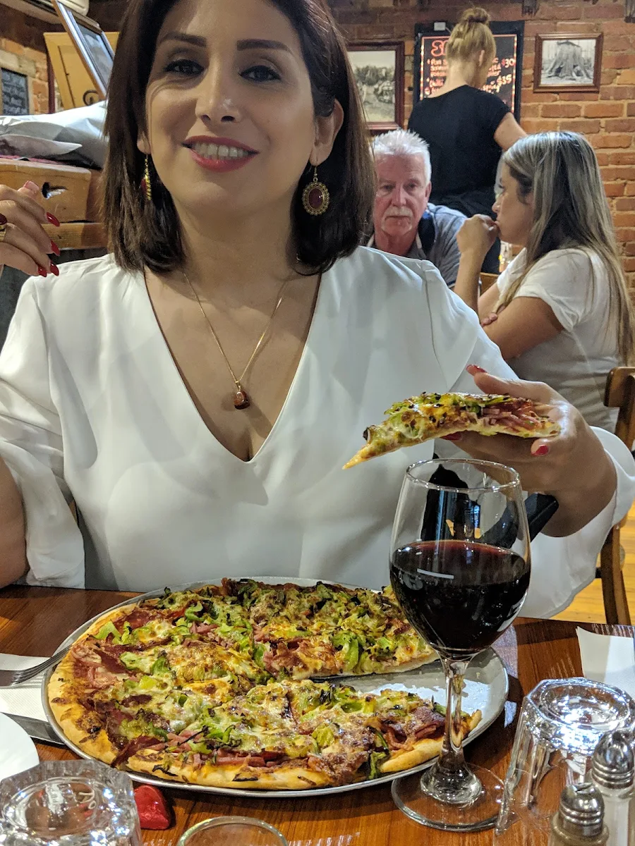 Highlights, Henry Hursts Pizza and Pasta Restaurant