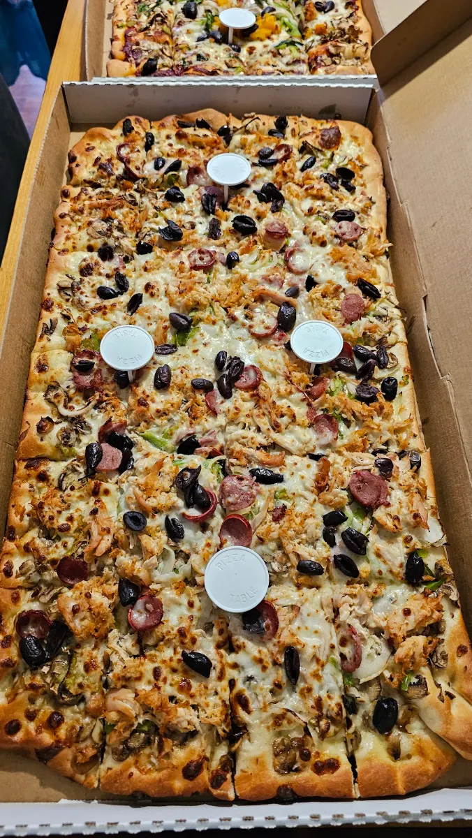 Highlights, Pizza On Myer