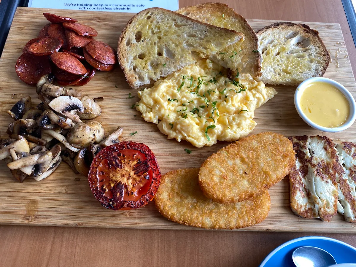 Highlights, Halal Food Treasure Cafe